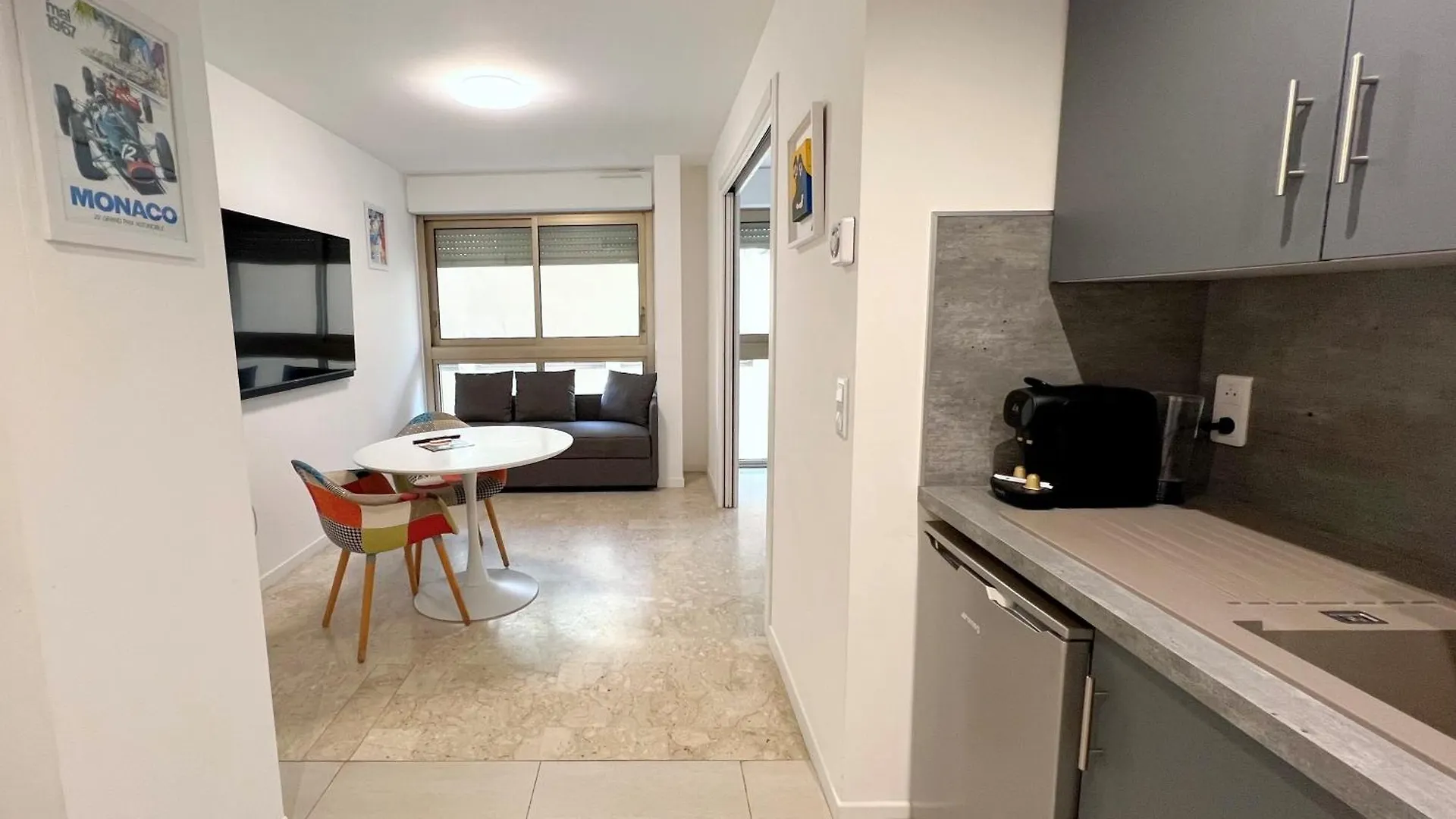 Petit 2 Pieces Carre D'Or Apartment Nice